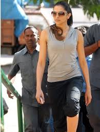 Jun 12, 2021 · deepika padukone is the epitome of grace and beauty. 15 Latest Pictures Of Deepika Padukone Without Makeup Deepika Padukone Style Deepika Padukone Deepika Padukone Hot