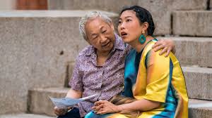 Awkwafina plays nora lin, a fictionalized version of herself … awkwafina plays nora lin, a fictionalized version of herself living with her grandma (lori tan chinn) and father (b.d. Tv Review Awkwafina Shows Herself In Nora From Queens Time