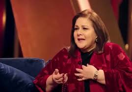 وتوفيت دلال عبد العزيز عن عمر يناهز 61 عاما متأثرة بإصابتها بفيروس كورونا. Tgfvehaiyx85rm