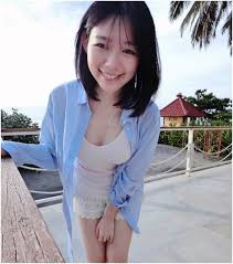 Main sama boss bila bini boss tak ada di rumah. Inilah Min Chen Gadis Seksi Malaysia Yang Jadi Bintang Di Instagram Aneka Info Unik