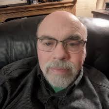 Beautiful DIY Fire Pit!! 💖💖 Love this idea!! what do you think? Visit us:  www.myincrediblerecipes.com via:  https://www.pinterest.com/pin/232287293259859896/