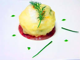 Bresaola rucola e grana bruschette. Sfera Di Gambero Rosso Con Suggestioni Di Terra Saporie