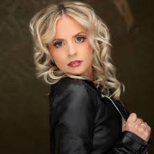 Hello there! We are casting EXTRAS for a 'Padcev' Pharmaceutical Commercial  filming in the Cleveland,OH area (Near Gordon Sq.) Please read carefully  below for details: Project: 'Padcev' Pharmaceutical Commercial Filming  Location: Cleveland,