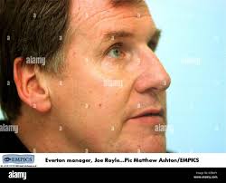 Joe royle everton hi-res stock photography and images