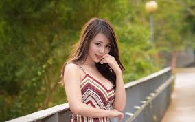 Just take a person you want to photograph therefore, we have compiled a list of outdoor photoshoot poses ideas for men. Cute Pose Photoshoot Asian Woman Girl Model Outdoor Outdoor Photo Pose For Girl 3840x2400 Wallpaper Teahub Io