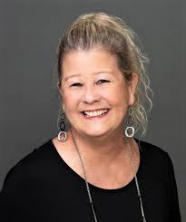 Betty Hartzell's Instagram, Twitter & Facebook