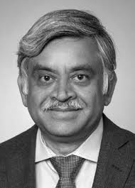 SCHOOL OF MANAGEMENT COMMENCEMENT UNDERGRADUATE