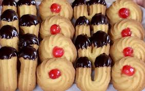 Spesso a san valentino li troviamo a forma di cuore nelle vetrine delle pasticcerie. Biscotti Di Frolla Montata Ricetta Dei Dolcetti Da Pasticceria Siciliafan