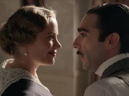 Revelado el "fisgón" del beso entre Lorenzo y Elisa en 'La Promesa': ¿de  quién se trata?