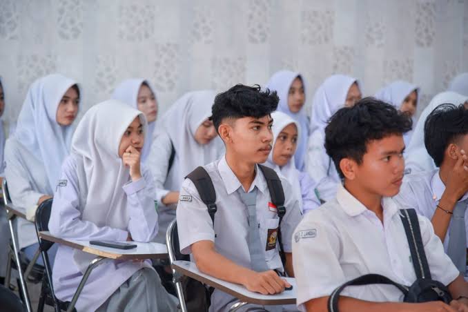 Siswa SMA Negeri 2 Kota Langsa Kunjungi Unsam, Tingkatkan Minat ke Perguruan Tinggi - Universitas Samudra