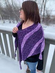 The knitting of tea cosies is a very traditional idea and if you go to england check out the church the size of the cosy will depend on the size of the tea pot. Ravelry Designs By Cozy Up Knits
