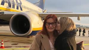 Gefällt 517.839 mal · 3.164 personen sprechen darüber. Andrea Bergs Tochter Lena Maria Bei Dsds So Wurde Sie Reagieren