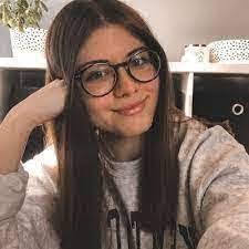 Abby Linker's Instagram, Facebook & TikTok