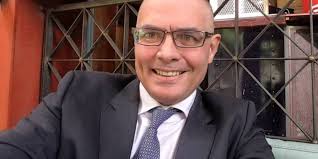 Artículos, videos, fotos y el más completo análisis de noticias de colombia y el mundo sobre alejandro era el padre del exministro de salud y actual rector de la universidad de los andes, alejandro gaviria, y del periodista, pascual gaviria. La Inesperada Peticion Del Hijo Del Ministro De Salud Al Papa Francisco