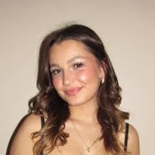 Eileen Shank's Instagram, Twitter & Facebook