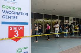 Ahead of the appointment booking, minister of science. Crowd Control And Security Heightened At World Trade Centre S Astrazeneca Vaccination Centre Today As Reports Of Overcrowding Yesterday Highlighted On Social Media Malaysia Malay Mail