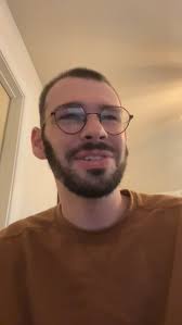 Tink only does this when walking in the grass lol #poms #pomstagram #tink