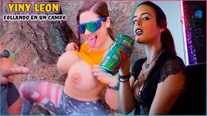 🎬 red jinx yiny leon follando en el campo mamasita que fuego porn