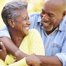 Apps like tinder, bumble, and hinge cater to a younger crowd (typically 35 and under), so seniors aren't going to have a lot of luck swiping and chatting on these platforms. Tinder For Seniors Senior Dating App For Over 50 And 60 Singles