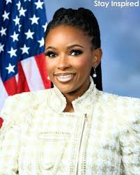 Congresswoman Jasmine Felicia Crockett proudly represents Texas's 30th  District. Before joining Congress, she worked as a lawyer, helping people  who couldn't afford one. She also served in the Texas House of  Representatives,