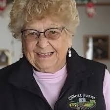 Hunter Gillett's Instagram, Twitter & Facebook