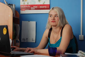 Школа, кино и порно: Яндекс назвал интересы россиян в течение дня