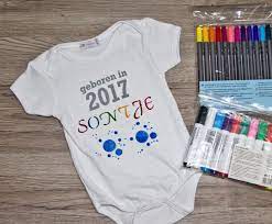 Baby body weiss zum bemalen white long sleeve bodysuit for a>. Textilmalerei Babykleidung Strampler Shirts Spucktucher Und Co