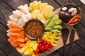 Kalori Rujak Buah dan Manfaat Kandungan Gizinya