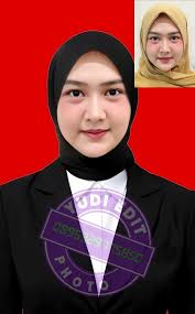 Moodku stabil… stabil naik turun.” Model : Vivian