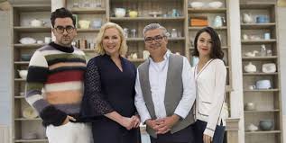 A group of amateur canadian bakers are convened for a baking competition. Dan Levy Hosted 2 Seasons Of The Great Canadian Baking Show