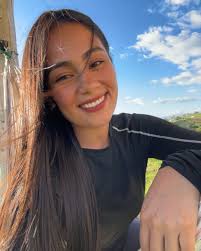 Lizbeth Velez (@yanzury_liz) • Instagram photos and videos