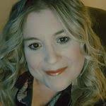 Gina Groth's Instagram, Twitter & Facebook