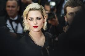 Kristen jaymes stewart (born april 9, 1990) is an american actress and filmmaker. Why You Won T Find Kristen Stewart On Social Media