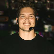 Eddie Suparman (@eddie.suparman) • Instagram photos and videos