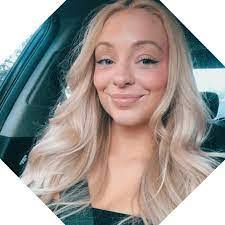 Ashton Houston's Instagram, Twitter & Facebook