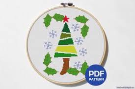 This is a cross stitch pattern of a cowboy (or cowgirl) hat. Cowboy Hat Cross Stitch Pattern Cross Stitch Patterns
