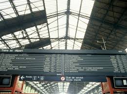 Tableau General Des Departs Telepancarte En Gare De Lyon A Paris 1982 Voyage En Train Gare De Lyon Gare