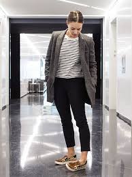 How To Wear Sneakers To Work Sneakers Outfit Work Sneakers To Work How To Wear Sneakers
