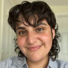 Shelby Dwyer's Instagram, Twitter & Facebook