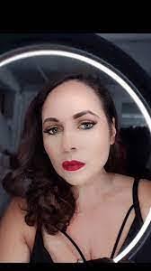 Amber Oosting's Instagram, Twitter & Facebook