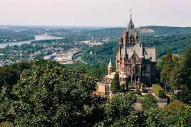 Jump to navigation jump to search. Der Drachenfels Im Siebengebirge Geheimtipps Und Reisetipps