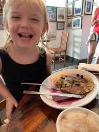 What are the favorite restaurants to eat in Sanibel?