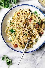 The Best Healthy Spaghetti Carbonara Recipe You Ve Got To Try Recipe In 2020 Pasta Dishes Italian Pasta Dishes Spaghetti Carbonara