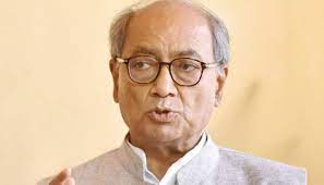 Senior congress leader digvijay singh has tied the knot with tv journalist amrita rai in tamil nadu. Dtj662utj4fkcm