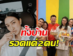 ตั้งกะทะ ใช้ไฟอ่อน ๆ ตักแพนเค้กลงไป เกลี่ยให้เป็นวงกลม พอมีฟองปุด ๆ เล็ก ๆ ทั่วแพนเค้ก ให้ลองแซะดูด้านล่างว่าหลืองสุกดีหรือยัง พอเหลืองสุก. 8xy5r81q Zb5hm