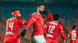 لاعب النادي الأهلي ومنتخب مصر، عمرو السولية (يمين)image caption: Ø­Ù‚ÙŠÙ‚Ø© Ø±Ø­ÙŠÙ„ Ø¹Ù…Ø±Ùˆ Ø§Ù„Ø³ÙˆÙ„ÙŠØ© Ø¹Ù† Ø§Ù„Ù†Ø§Ø¯Ù‰ Ø§Ù„Ø£Ù‡Ù„Ù‰ ÙˆØ§Ù†Ø¶Ù…Ø§Ù…Ù‡ Ù„Ù†Ø§Ø¯Ù‰ Ù„Ø§ØªØ³ÙŠÙˆ