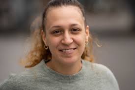 Trones og sentrum, Næringsliv