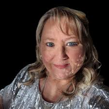 Alisha Wilbert's Instagram, Twitter & Facebook