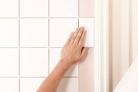 Estimation du prix de pose d'un carrelage : Combien Coutent Le Retrait Et La Pose D Un Carrelage Mural