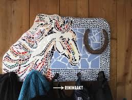 Zeven leuke ideeën om te knutselen voor pasen met de kinderen. Een Houten Surprise Of Knutsel Paard Maken Van Hout Rinimaakt